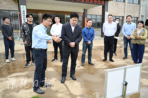 市领导调研夏收夏种和防汛抗旱工作