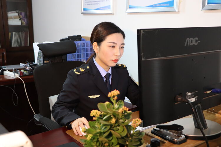 政协委员 | 狄倩：文化执法队伍中的“铁娘子”