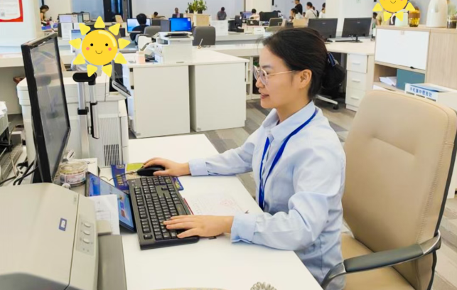 窗口风采丨“燃气服务专员”徐玲媛：服务多走一步，群众少跑一程