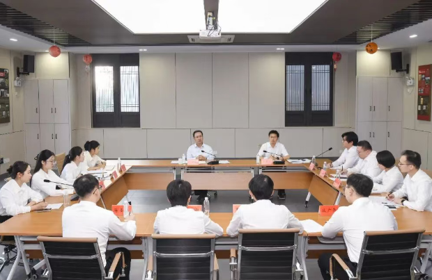 我市召开年轻干部意见征求座谈会